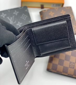 Кошелек Louis Vuitton бкмажник