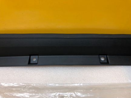 Накладка крышки багажника Range Rover Evoque 1