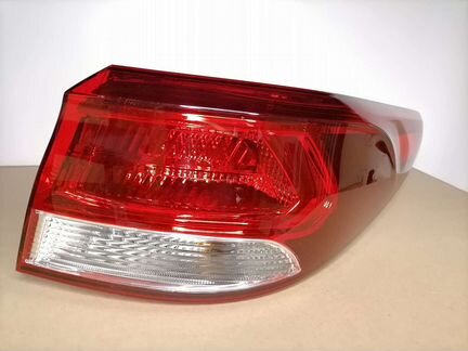 Фонарь Киа Рио 4 новый кузов внешний