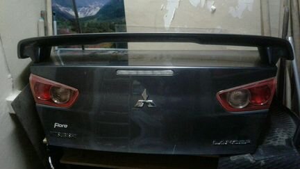 Лансер 10/lanserх Крышка багажника в сборе со спол