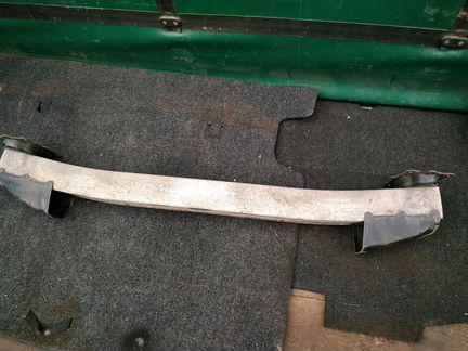 Усилитель переднего бампера Subaru Legacy 03-06