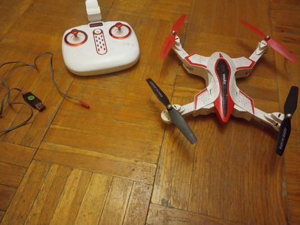 Отличный складной квадрокоптер syma x56w fpv