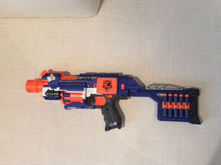 Nerf Stockade в идеальном состоянии - с батарейкам