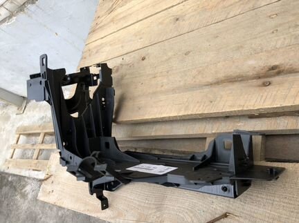 Крепление под фару на бмв 5 Ф10 F10