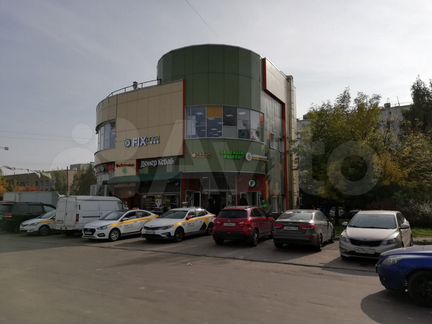 Торговое помещение, 929.8 м²