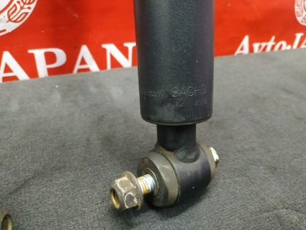 Амортизаторы передние Mercedes W210 S210 M113.940