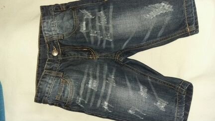 Толстовка и джинсовые шорты