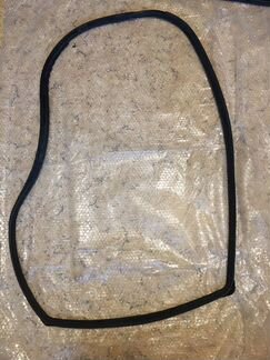 Уплотнитель задней двери кузова на Pontiac Vibe 03