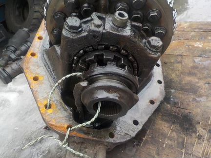 Редуктор моста Мерседес HL 7 050 (Mercedes-Benz)