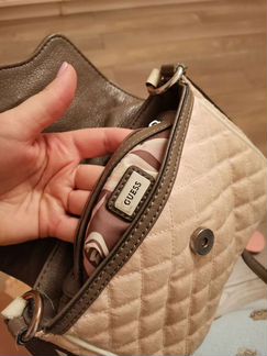 Сумочка Guess