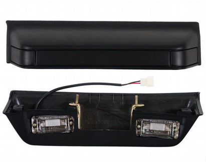 Фонарь подсветки номера Митсубиси Паджеро 2