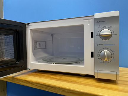 Микроволновая печь Midea