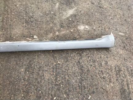 Порог пластиковый накладка правый Mitsubishi