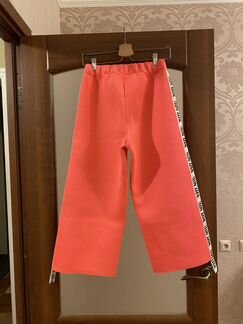 Спортивные брюки капри