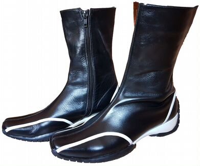 Продам новые сапоги демисезонные finn flare