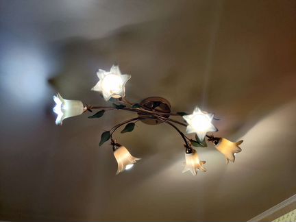 Люстра 6 патронов