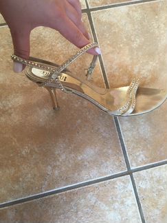 Босоножки Loriblu 39р