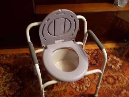 Кресло инвалидное с санитарным оснащением Армед