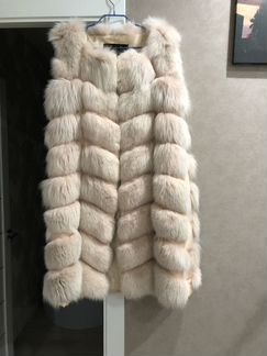 Жилет меховой из песца