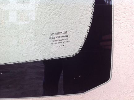 Toyota landcruiser prado 150 2009 -лобовое стекло