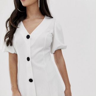 Приталенное платье миди с пышными рукавами