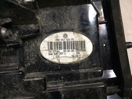 Фонарь задний левый Volkswagen Tiguan