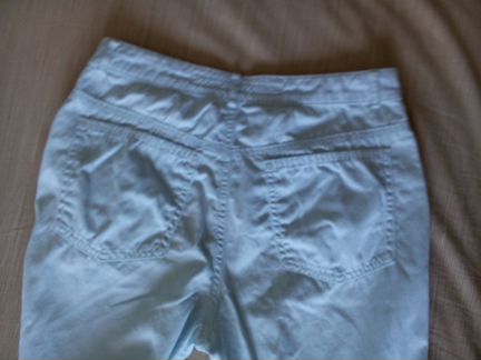 Продаю новые джинсы Escada Sport