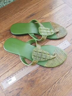 Шлепанцы сланцы кожа крокодила