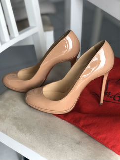 Туфли Louboutin лаковые бежевые nude