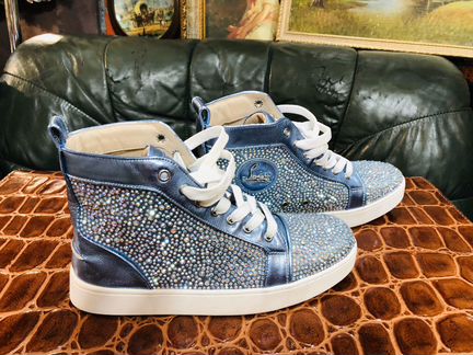 Кеды(стразы) новые кожа снаружи и внутри