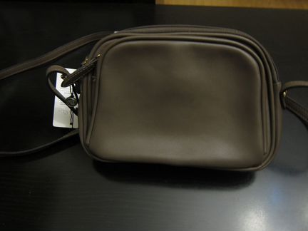 Сумочка новая ч/плечо Renee Kler