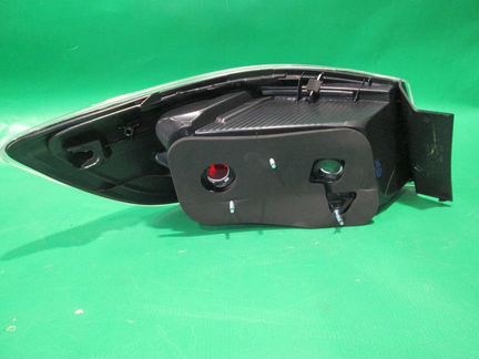 Фонарь наружный правый Мазда 3 BL рест, 2011-2013