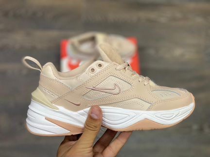 Кроссовки Nike Air Tekno