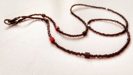 Украшение для маски или очков