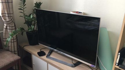 Телевизор LG 32lm670t