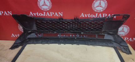 Решетка в передний бампер Mercedes Glk 204 X204