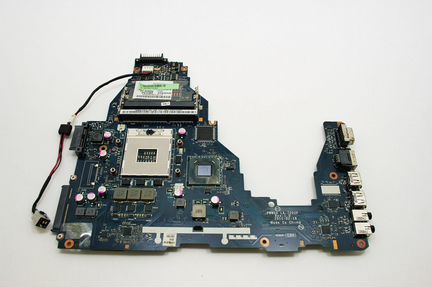 Мат. плата LA-7202P