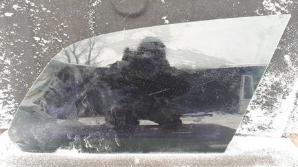 Стекло заднее правое глухое Шевроле Лачетти