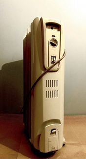 Масляный радиатор Delonghi