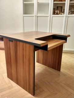 Стол/письменный/компьютерный