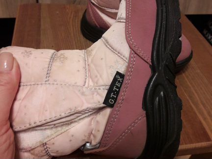 Ботинки зимние 24 размер хорошего качества и состо