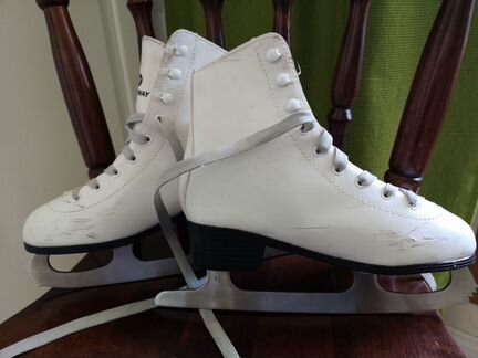 Коньки фигурные