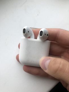 AirPods (первая версия) Беспроводные наушники