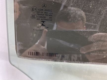 Стекло задней двери Mercedes w257 CLS