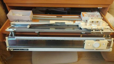 Вязальная машинка Silver Reed sk280 spr60n