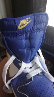 Продаю новые Nike