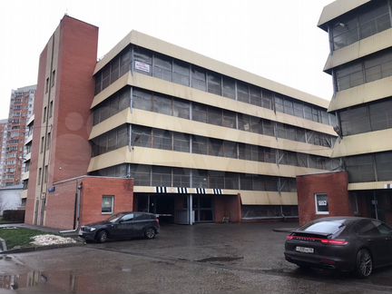 Машиноместо, 14 м²