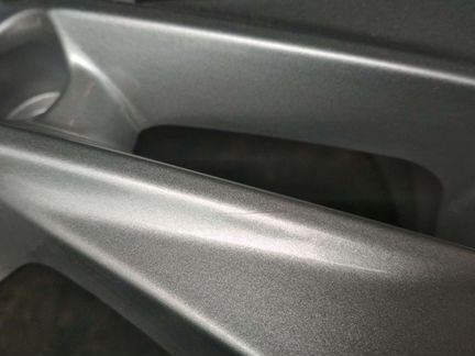 Один оригинальный новый литой диск R16 Hyundai i30