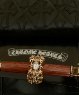 Кольцо с брильянтом 1.2 кт багет. Chrome Hearts