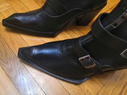 Ботинки по типу казаков